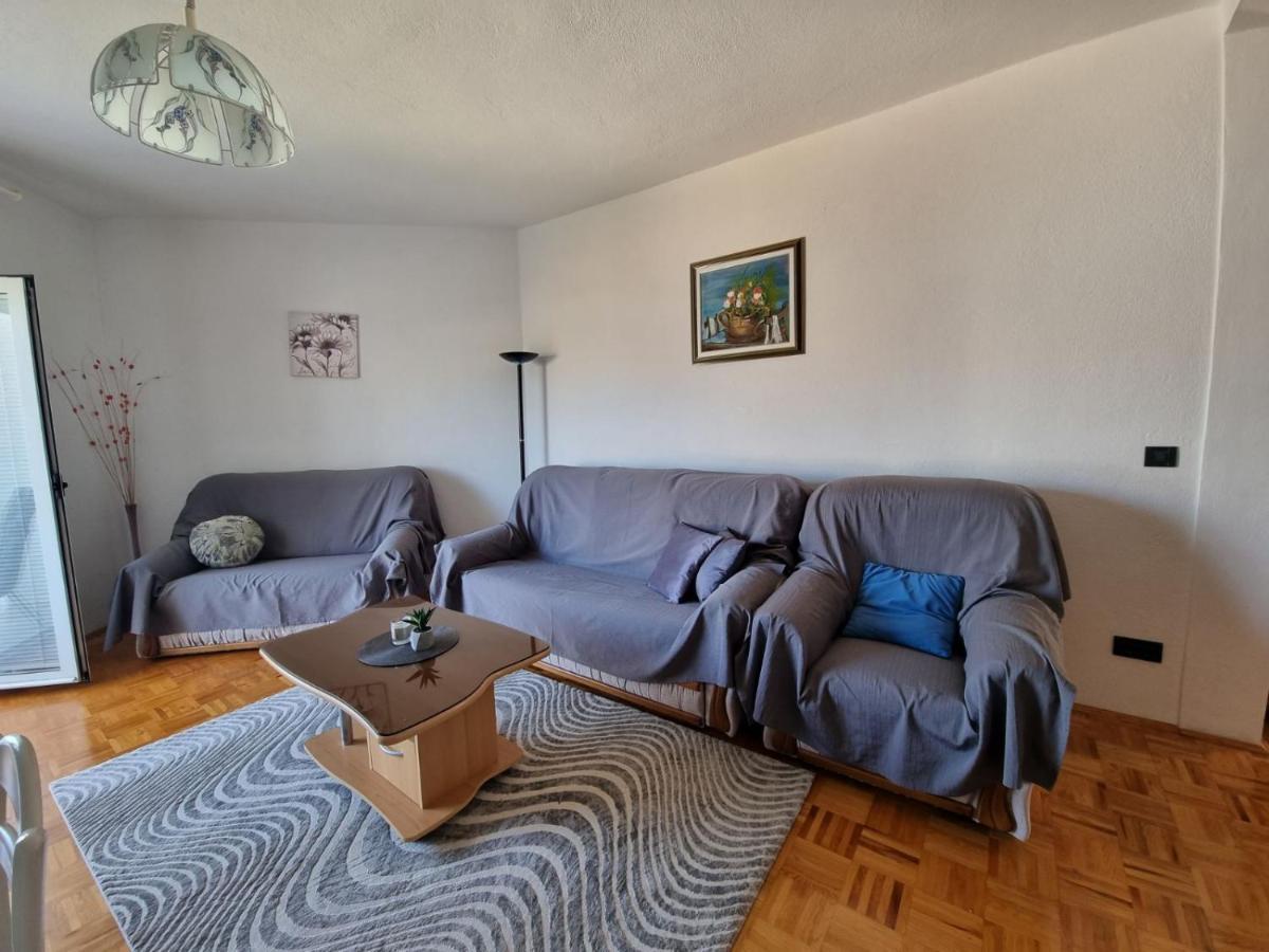 Apartment Matej Trogir Exterior photo