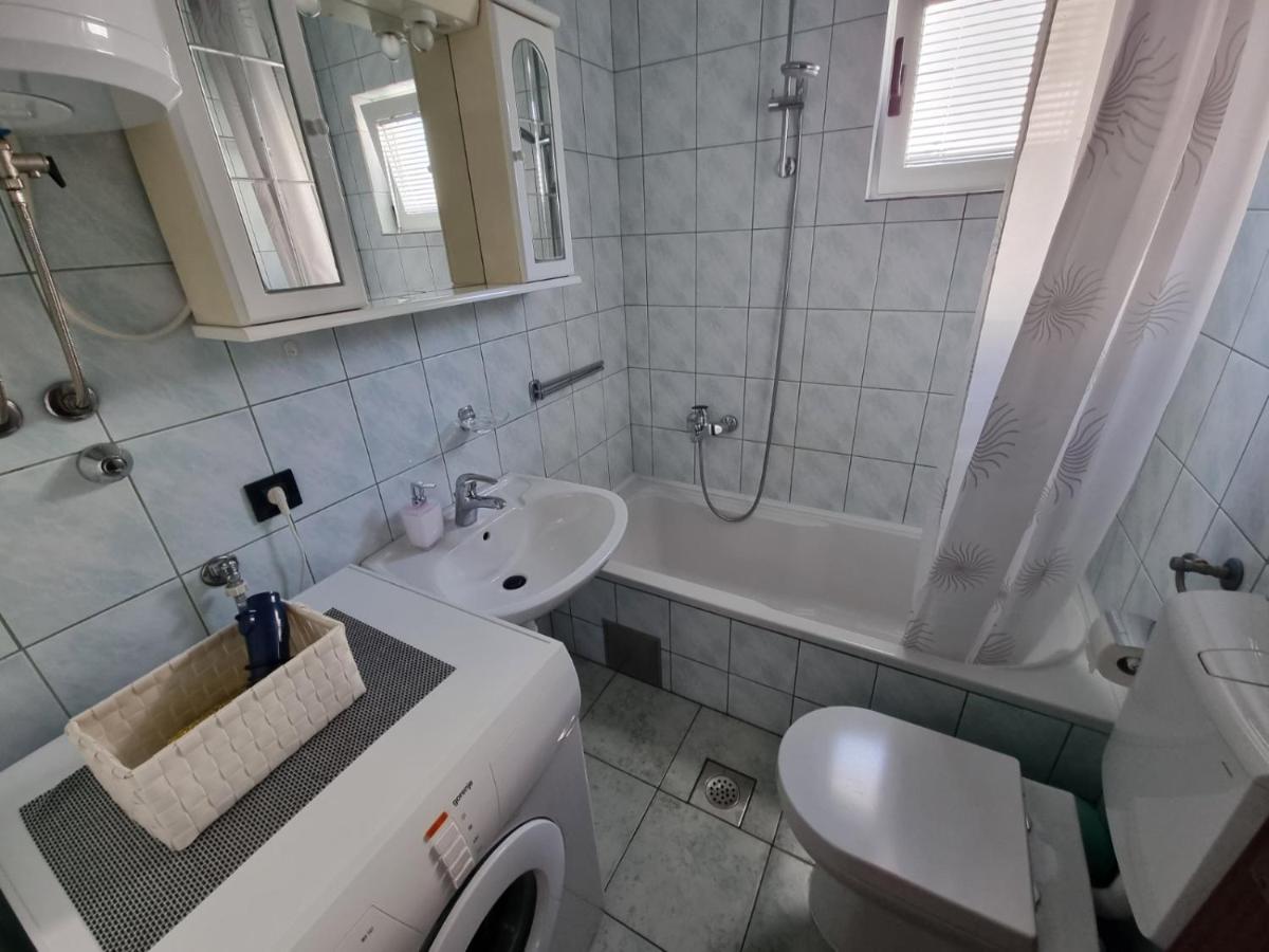 Apartment Matej Trogir Exterior photo