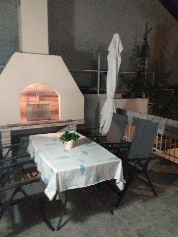 Apartment Matej Trogir Exterior photo
